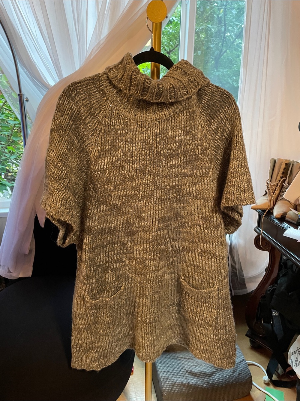 Hand-Made-with-Love Turtleneck Knit Sweater - Gray / Silver